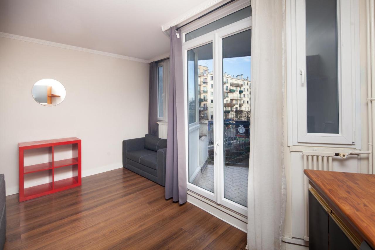 3 Pieces - Rer A 100 M Apartment